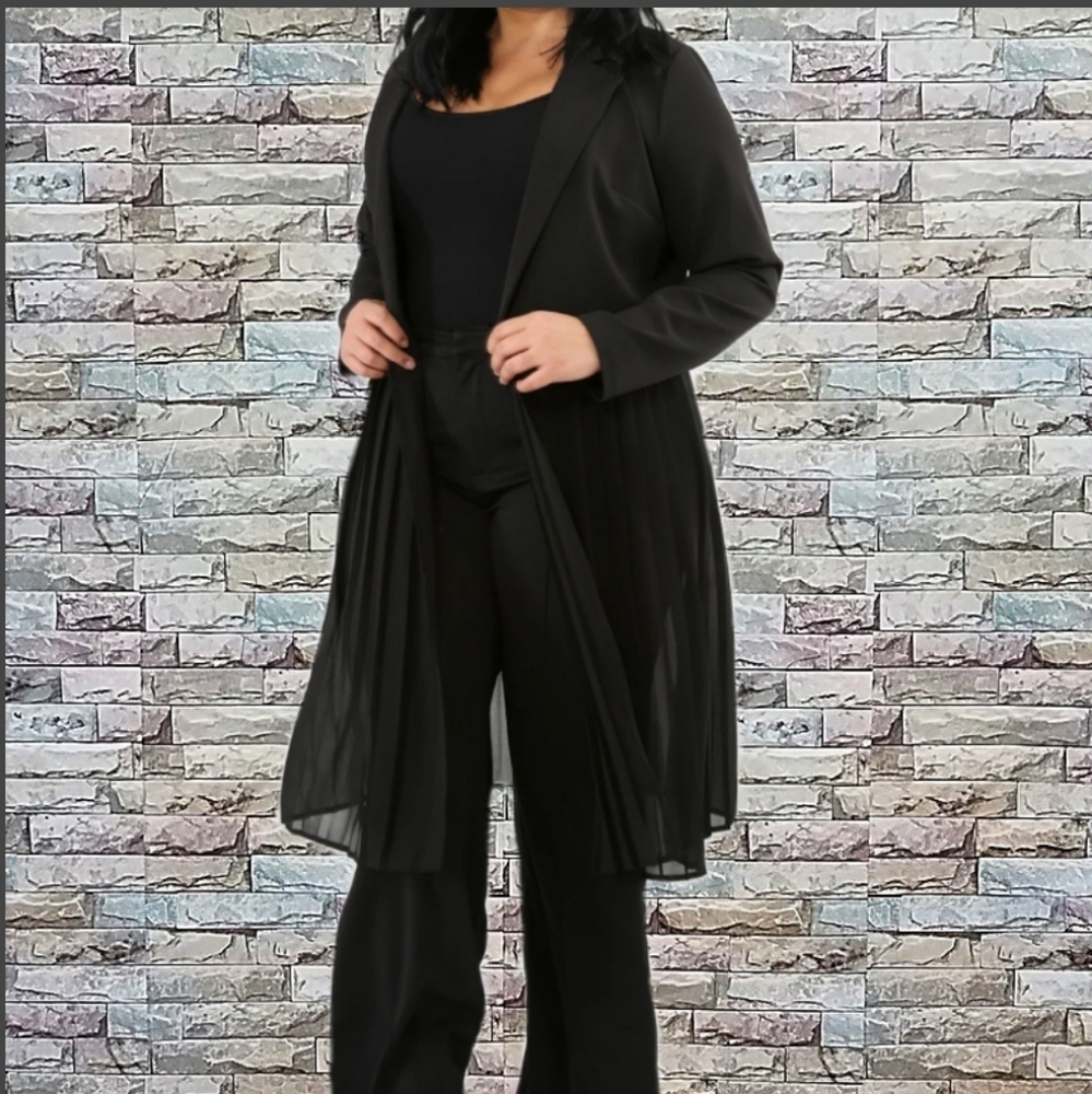 Plus Size Pencil Pleated Cardigan